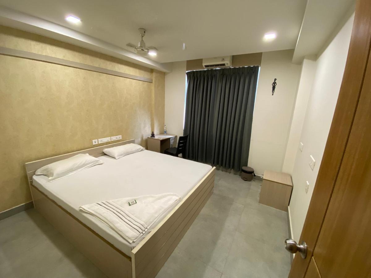 Karippals Inn Kottayam Luaran gambar
